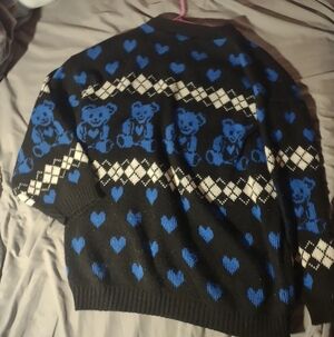Classic Elements Black and Blue Bear Pattern Sweater